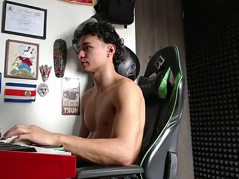 Curly Angel24 online show from 22, 5, 2026