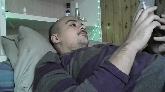 Snapshot of ItalianVinDiesel chatting on 28, 9, 2025 ItalianVinDiesel online show from 28, 9, 2025