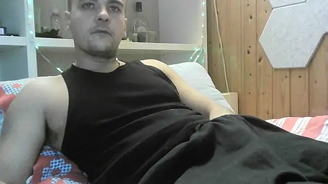 Snapshot of ItalianVinDiesel chatting on 30, 10, 2025 ItalianVinDiesel online show from 30, 10, 2025