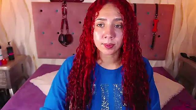 IsabelaLatina online show from 23, 2, 2026