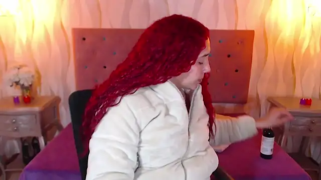 IsabelaLatina online show from 14, 2, 2026