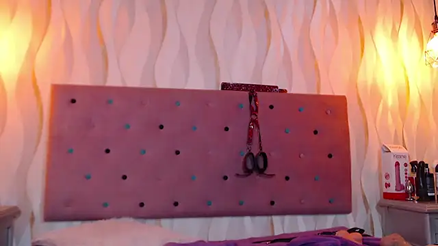 IsabelaLatina online show from 8, 1, 2026