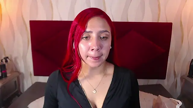 IsabelaLatina online show from 7, 4, 2026