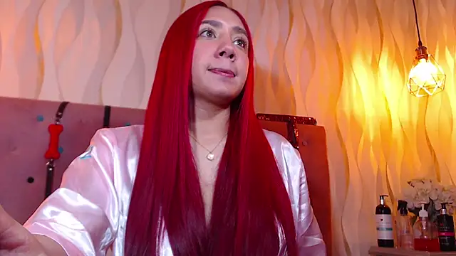 IsabelaLatina online show from 8, 3, 2026