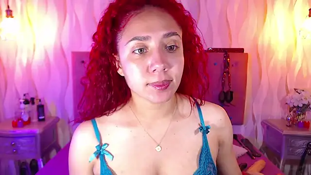 IsabelaLatina online show from 25, 2, 2026