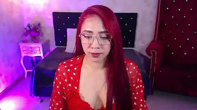 IsabelaLatina online show from 26, 6, 2026