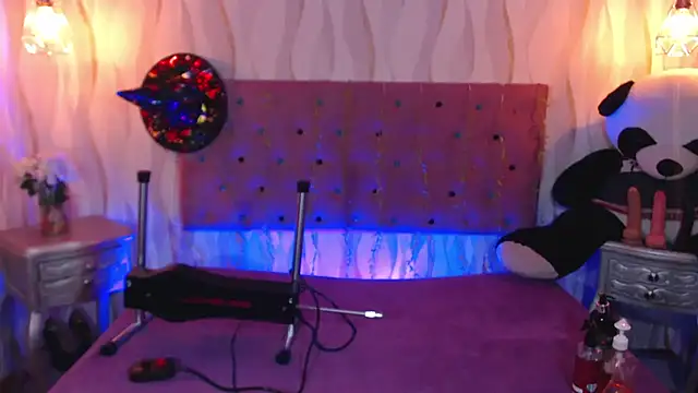 Snapshot of IsabelaLatina chatting on 25, 10, 2025 IsabelaLatina online show from 25, 10, 2025