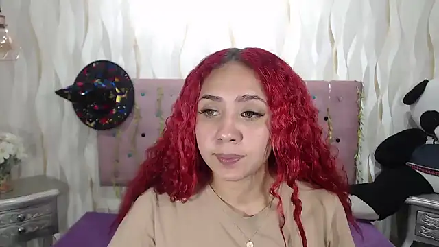Snapshot of IsabelaLatina chatting on 31, 10, 2025 IsabelaLatina online show from 31, 10, 2025
