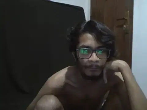 Snapshot of kushan_Madu chatting on 28, 12, 2024 kushan Madu online show from 28, 12, 2024