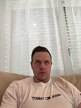 Danii0790 online show from 8, 2, 2025