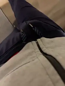 Snapshot of alieno27 chatting on 7, 2, 2025 alieno27 online show from 7, 2, 2025