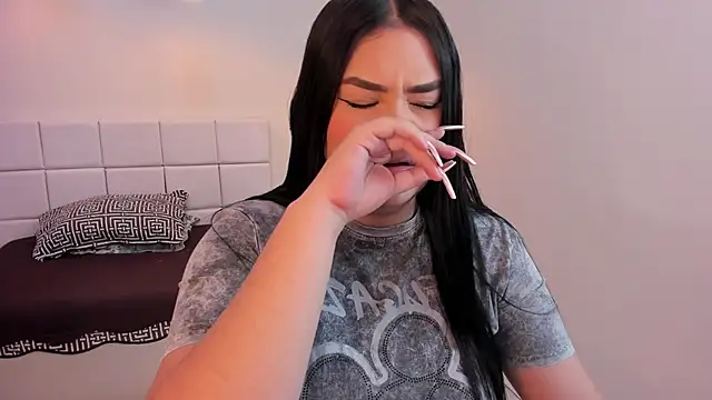 martinasaez online show from 26, 11, 2025