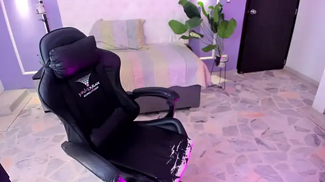 martinasaez online show from 15, 4, 2026