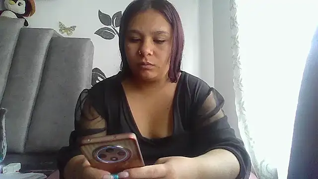 Snapshot of Charis_21 chatting on 23, 4, 2026 Charis 21 online show from 23, 4, 2026
