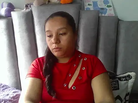 Snapshot of Charis_21 chatting on 25, 5, 2026 Charis 21 online show from 25, 5, 2026