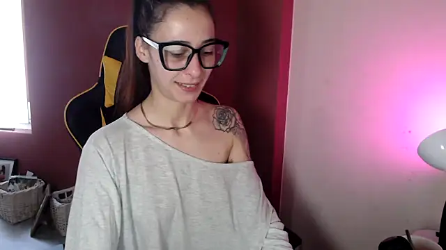 Snapshot of Sofiasweetsecret chatting on 14, 4, 2026 Sofiasweetsecret online show from 14, 4, 2026