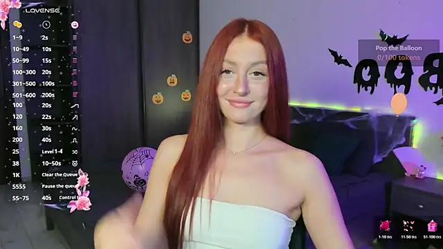 Snapshot of EleanorePeach chatting on 22, 10, 2025 EleanorePeach online show from 22, 10, 2025