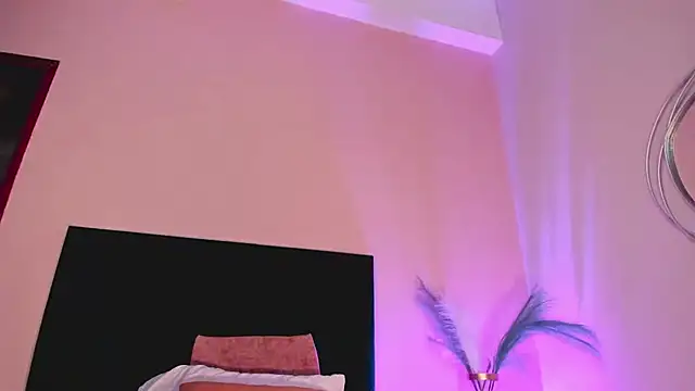 NoraDasilva online show from 5, 11, 2025