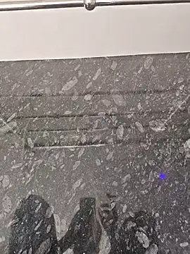 Snapshot of Newyork-couple chatting on 13, 11, 2025 Newyork-couple online show from 13, 11, 2025