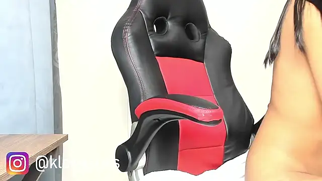 Kloe-squirts online show from 9, 10, 2025