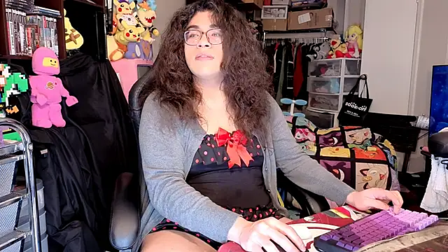 Snapshot of ShinyCherub chatting on 18, 6, 2026 ShinyCherub online show from 18, 6, 2026