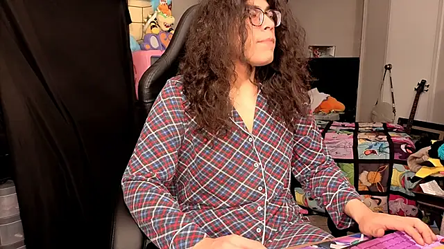 ShinyCherub online show from 30, 11, 2025