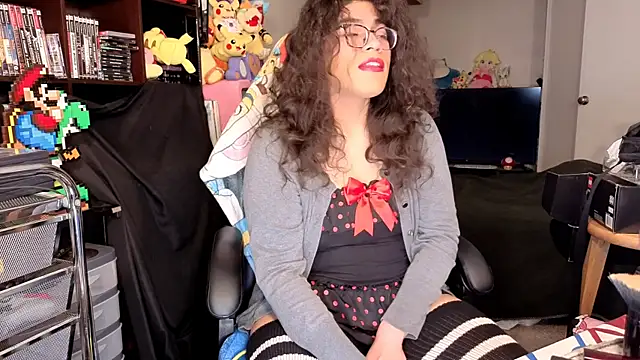 Snapshot of ShinyCherub chatting on 23, 5, 2026 ShinyCherub online show from 23, 5, 2026