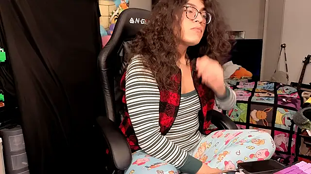 ShinyCherub online show from 30, 11, 2025