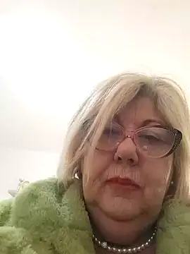 Snapshot of Merilulla chatting on 4, 3, 2025 Merilulla online show from 4, 3, 2025