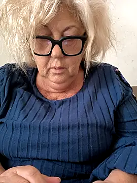 Snapshot of Merilulla chatting on 1, 10, 2025 Merilulla online show from 1, 10, 2025