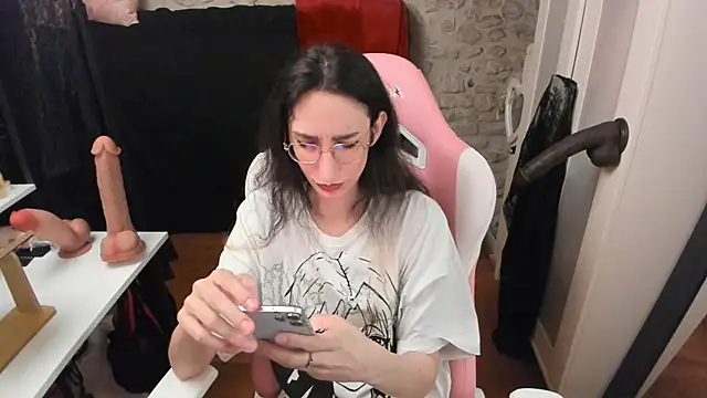 Mayala   online show from 18, 4, 2026