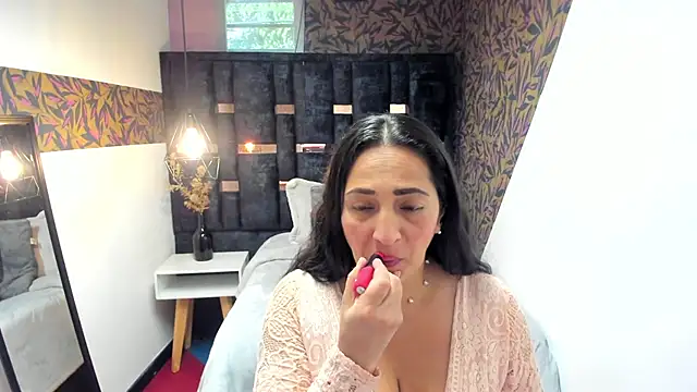 Snapshot of KatteMilf chatting on 14, 4, 2026 KatteMilf online show from 14, 4, 2026