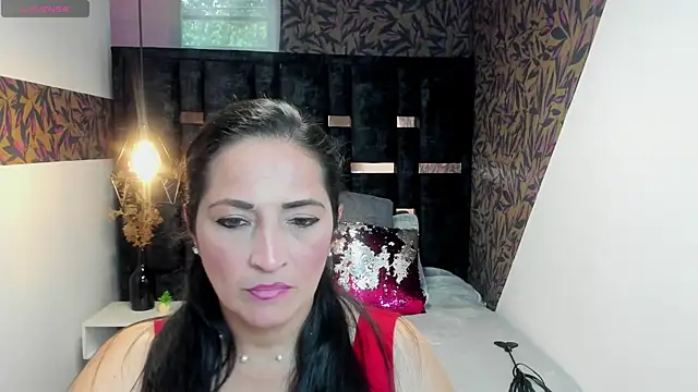 Snapshot of KatteMilf chatting on 5, 5, 2026 KatteMilf online show from 5, 5, 2026