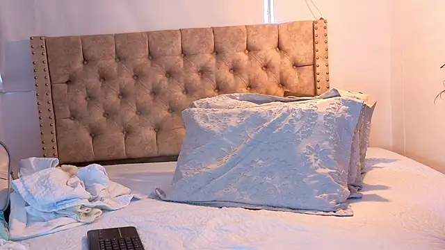 KeryHillson online show from 19, 12, 2025