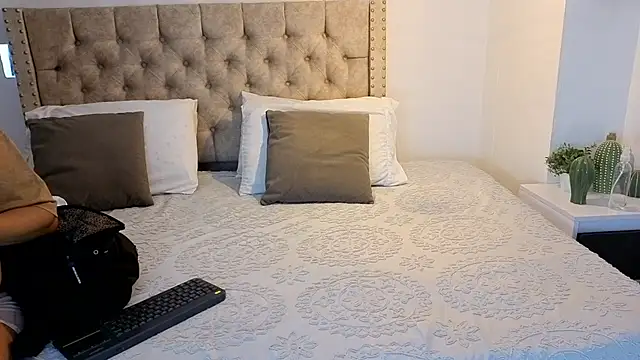 KeryHillson online show from 17, 1, 2026