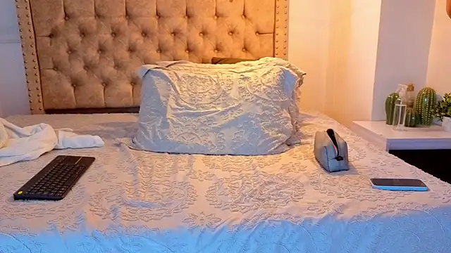 KeryHillson online show from 21, 3, 2026