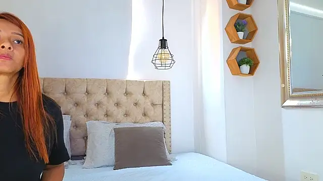 Snapshot of KeryHillson chatting on 16, 11, 2025 KeryHillson online show from 16, 11, 2025