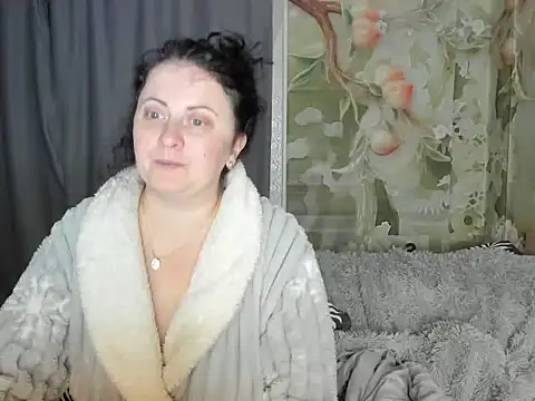 Lillian2 online show from 15, 10, 2025