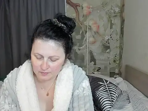 Lillian2 online show from 25, 5, 2026
