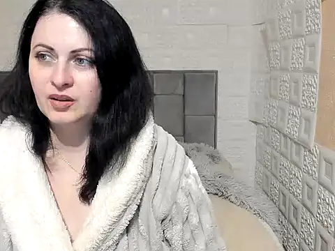 Lillian2 online show from 23, 2, 2025