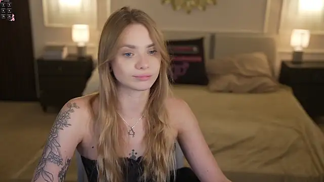 Snapshot of Angy_Netal chatting on 12, 11, 2025 Angy Netal online show from 12, 11, 2025