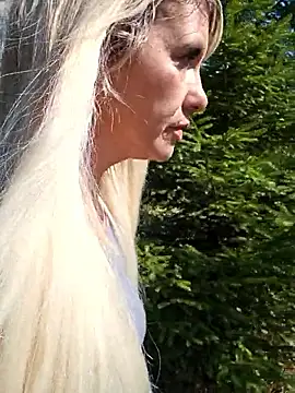 Sexy Sparkling  online show from 22, 4, 2026