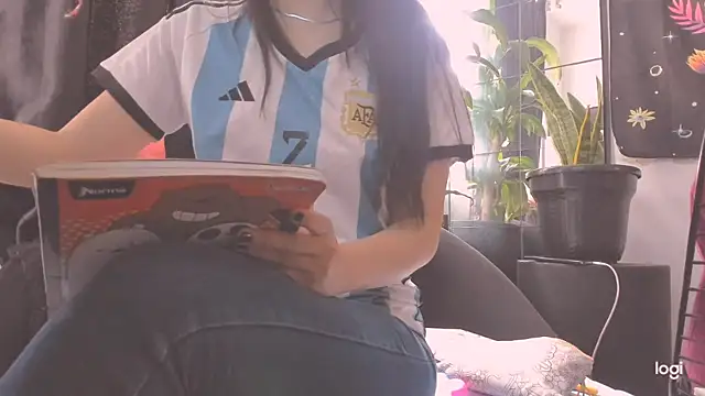 MYFAVOURITESTRAGER online show from 3, 12, 2025