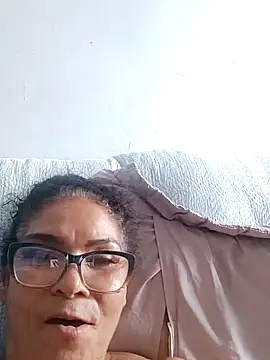 Delicy1 online show from 14, 12, 2025