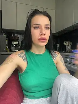 Queen of pain online show from 18, 7, 2026