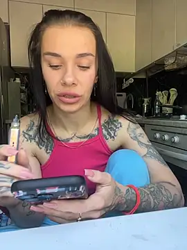Queen of pain online show from 20, 6, 2026