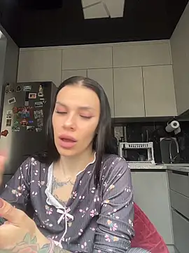 Queen of pain online show from 21, 3, 2026