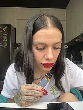 Queen of pain online show from 16, 3, 2026