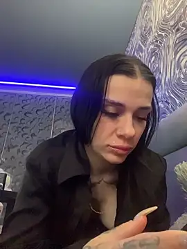 Queen of pain online show from 14, 1, 2026