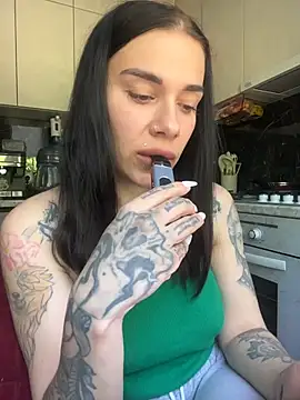 Queen of pain online show from 5, 6, 2026
